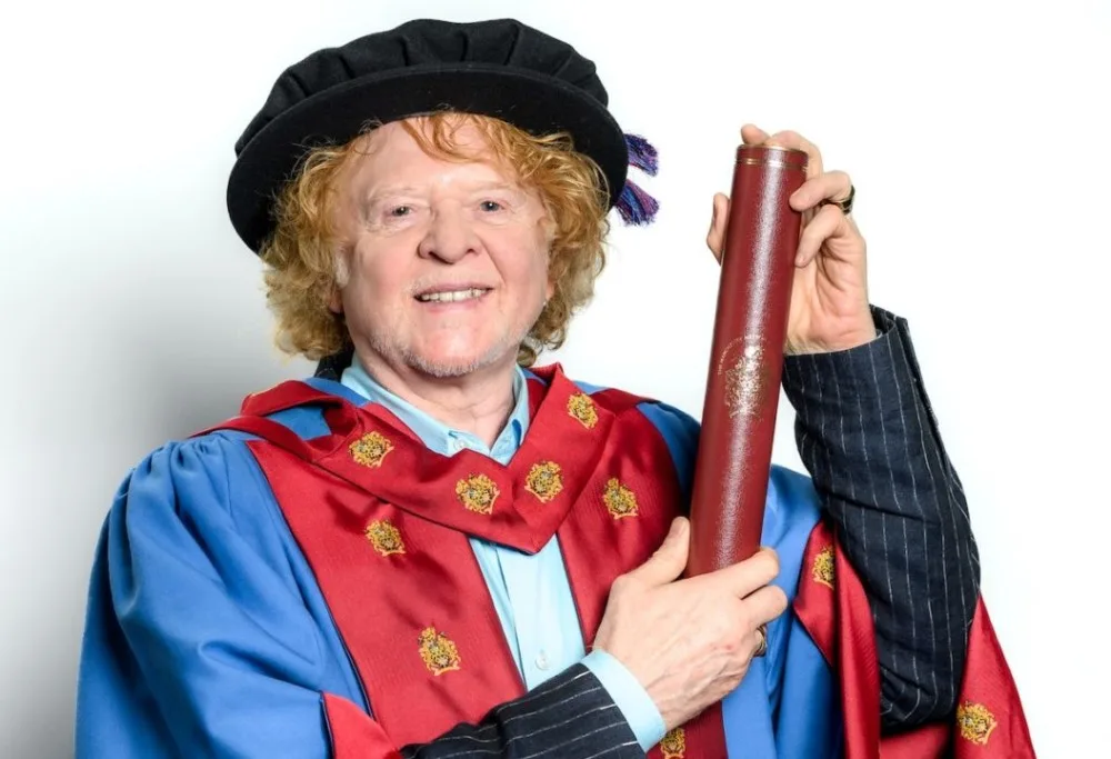 Mick Hucknall awarded honorary degree from Manchester Metropolitan University