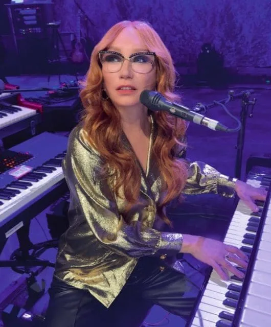 Tori Amos Diving Deep Live